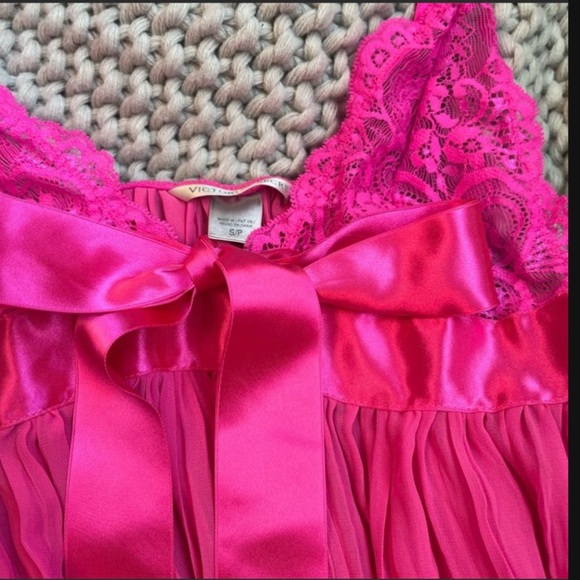Victoria’s Secret pleaded babydolls - Picture 2 of 5